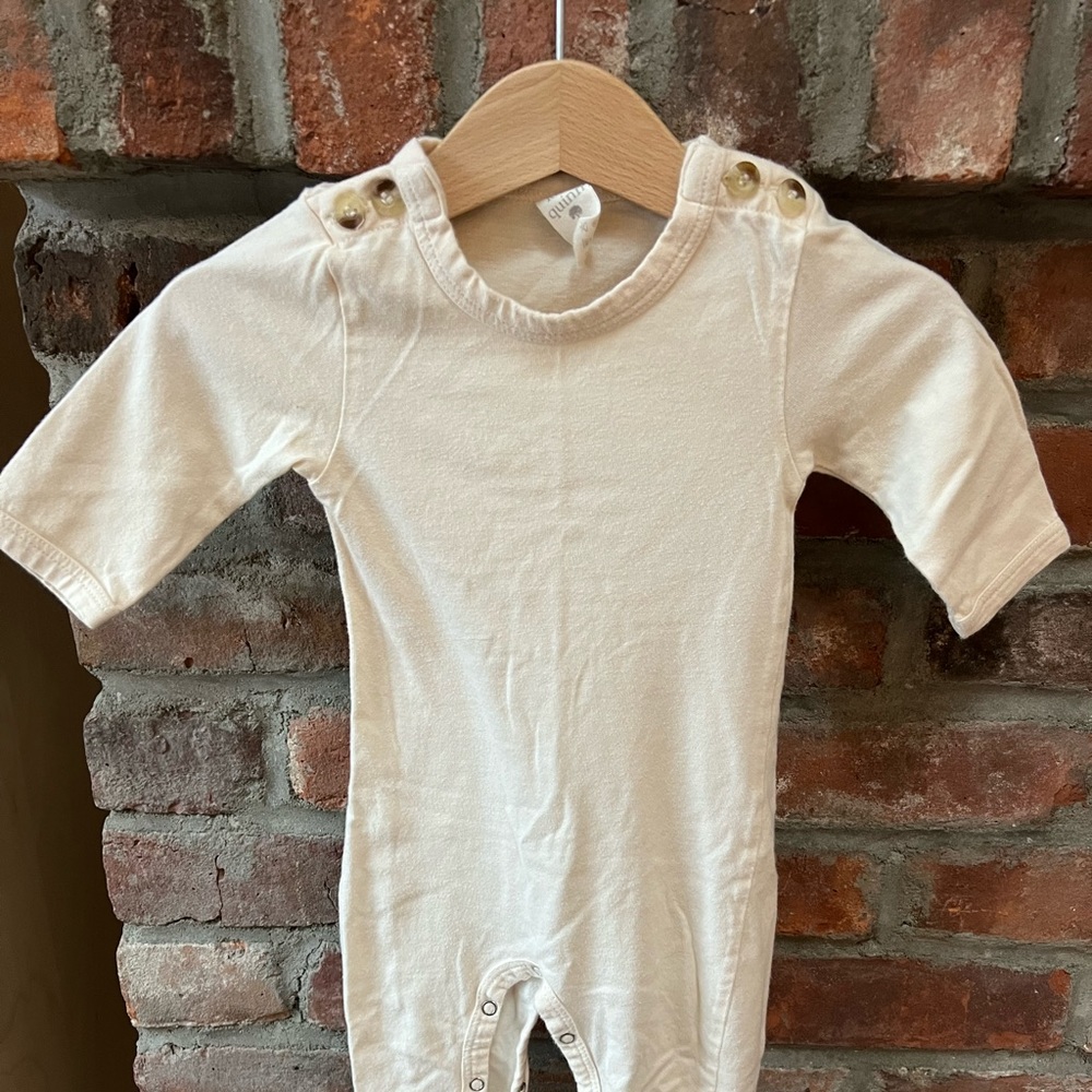 Kate Quinn footed onesie in great condition!